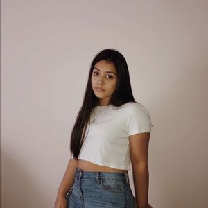 Meet your Posher, Isa